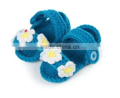 Baby Knit Cute Girls Shoes Hand Made Pattern Baby Shoes photo-4