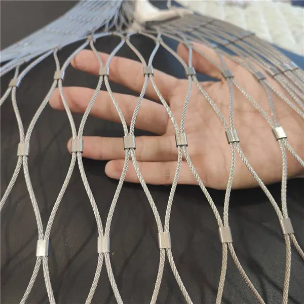 Xuanrong Residential Area Metal Anti-fall Net, 304 Stainless Steel Wire Rope Mesh, Sturdy Structure, Corrosion Resistant