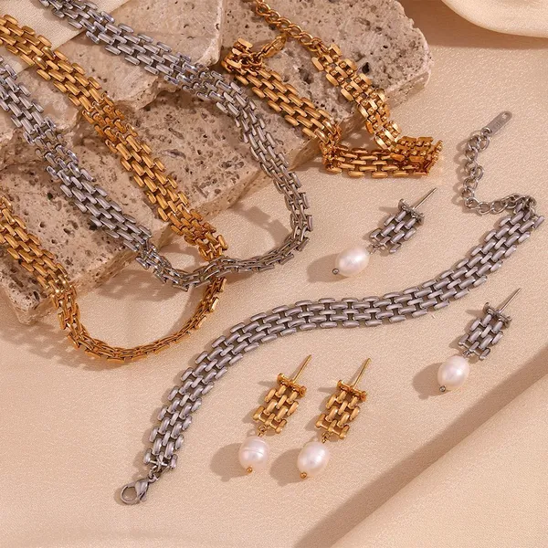 Bulk Stainless Steel Necklace for Promotional Giveaway Events 0.6mm Trace Chain with Small Lobster Clasp Lead Time 7 Days