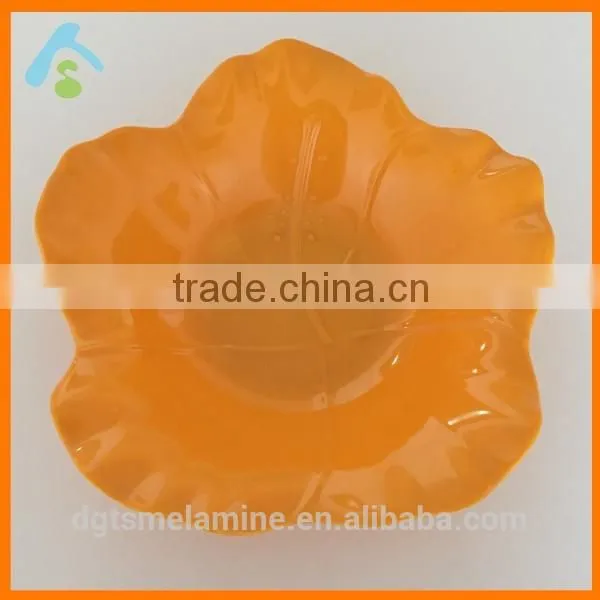 High Quality Flower Shaped Melamine Plate Set in Assorted Color photo-3