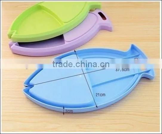 Plastic Fish Shape Cutting Board photo-2