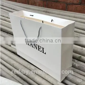 Luxury Paper Bag With Custom Logo Printed photo-5