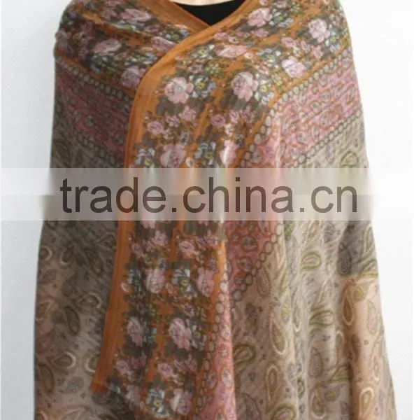 Flower and Paisley Printed Wool Scarf photo-3