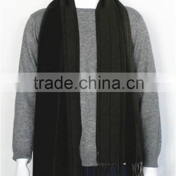 Zigzag Pattern Yarn Dyed Pure Wool Scarf With Fringe