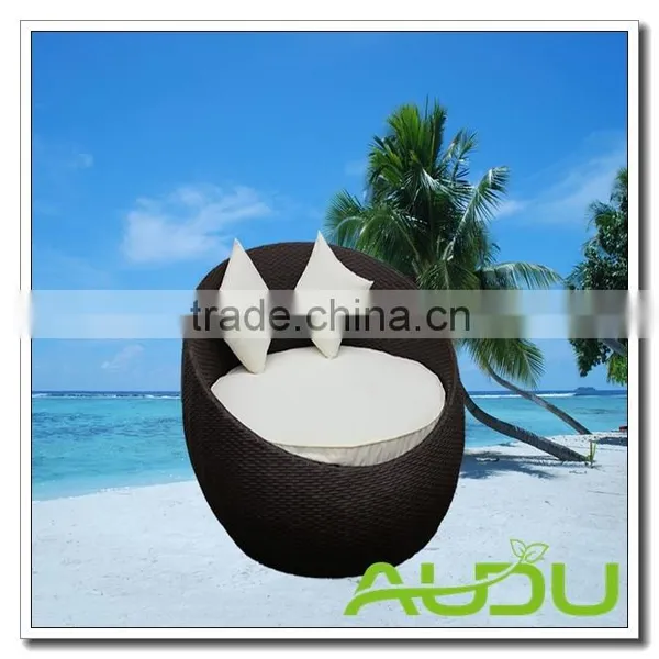Audu Contemporary Daybed - Black Rattan Outdoor Daybed With Cushions photo-4