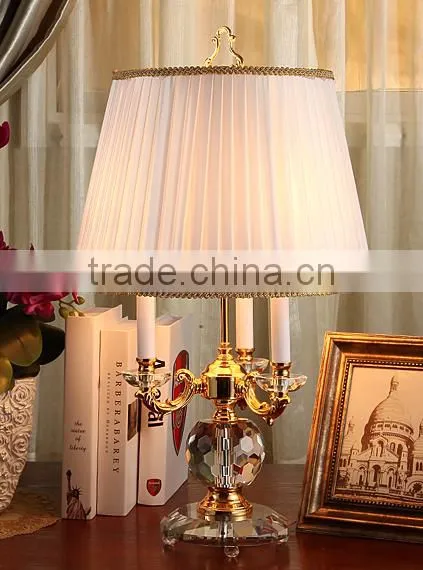 Concise Design K9 Clear Crystal Apple Shape Lamp Body Three Candles Table Lamp photo-2