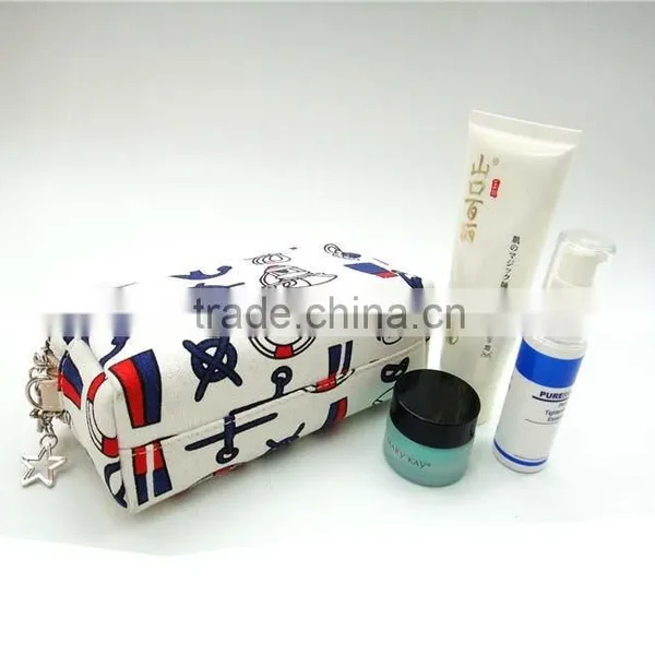 Promotional Canvas Cosmetic Travel Bag Made in Guangzhou China photo-4