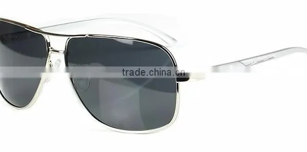 High Quality Italy Design ce Uv400 Sunglasses for Man photo-3