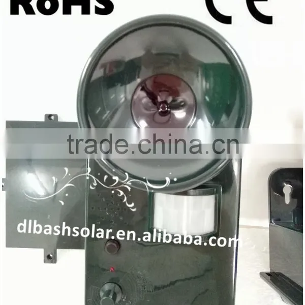 Outdoor Ultrasonic Bird Repeller Motion Activated Bird Repellent Multiple Pest Repeller photo-5