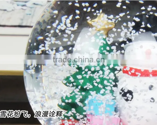 Hot Sale Snowflake Christmas Snow Globe Musical Christmas Snow Globe photo-4