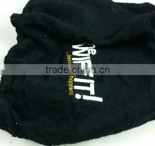 Factory New Design Hot Sale Cheap Clothes Brand Dog Robe Cat Clothes photo-3