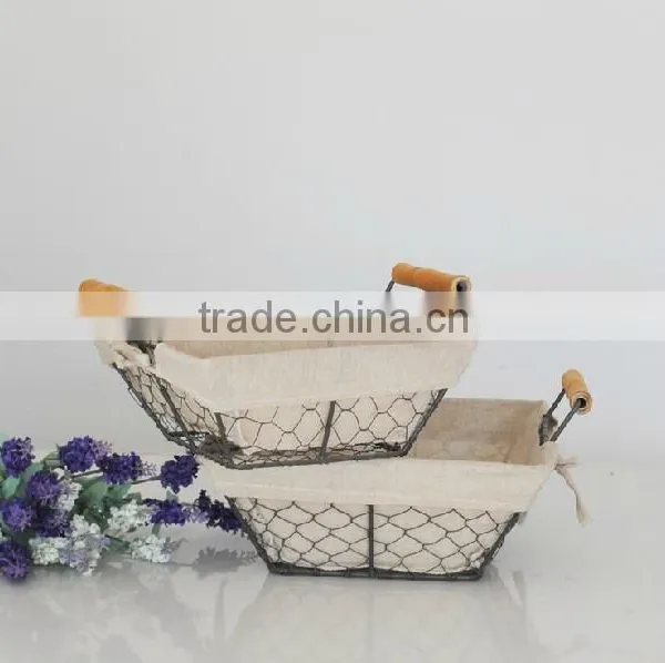 Factory Wholesale Handmade Iron Wire/chicken Wire Basket With Two Handles and Fabric Lining