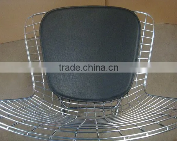 Powder Coated Black Wire Bar Stool With Seat Pad photo-5