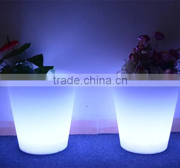 Small Size Decoration Vase for Hotels/outdoor Decorative Vases/ Christmas Decor photo-2