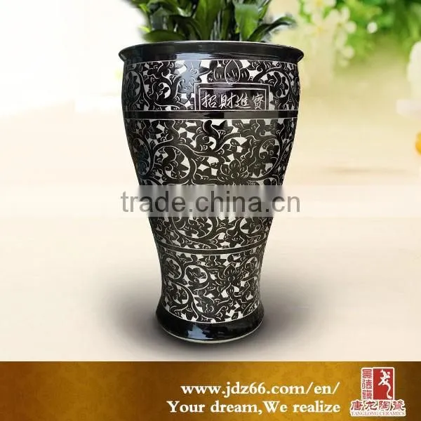 Modern Style Excellent Quality Glazed White Point Black Ceramic Flower Pots for Hall Decor photo-2