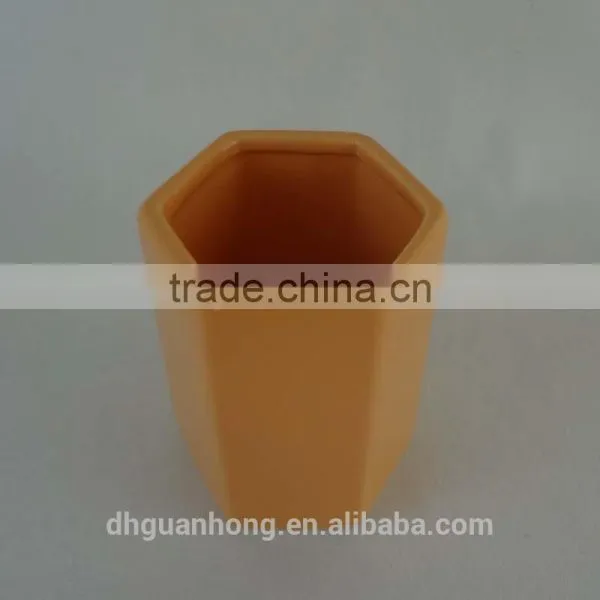 Simply Wholesale Ceramic Bathroom Accessory Set photo-5