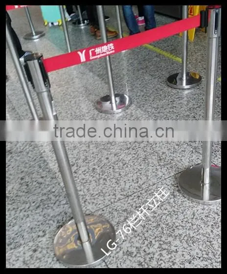 Stainless Steel Polished Retractable Belt Stanchion Crowd Barrier
