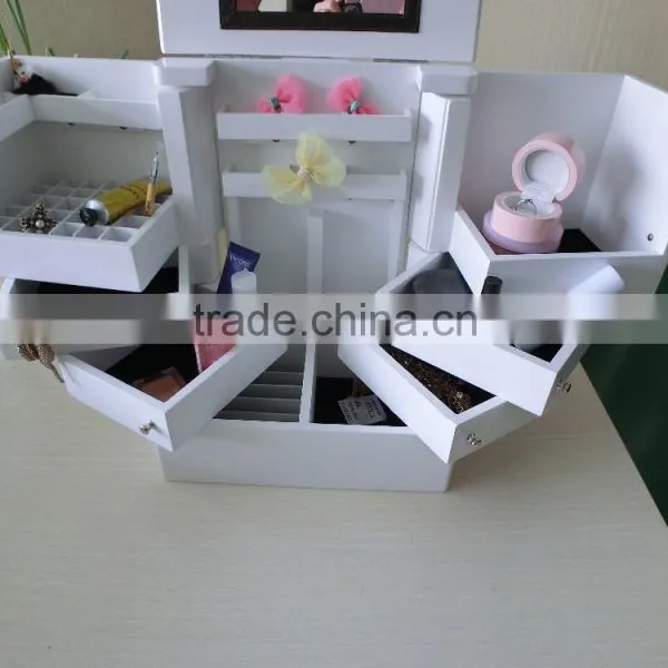 Luxury White Color Varnished Lacquer Handmade Ratation Difference Levels House and Home Furnishing Gift Box Jewelry Saving Box photo-2