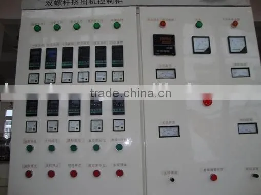 Extruding Machine