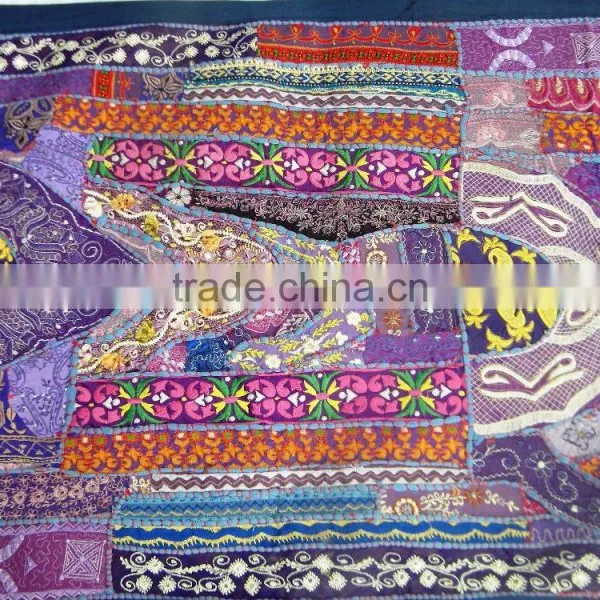 Indian Vintage Textiles - Indian Handcrafted Wall Hanging Graced With Khambadia Patchwork Cotton Tapestry photo-2