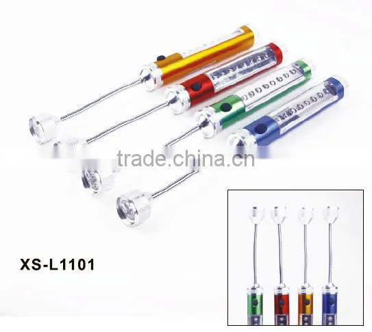 China Goods Wholesale Magnetic Extending Flashlight photo-3