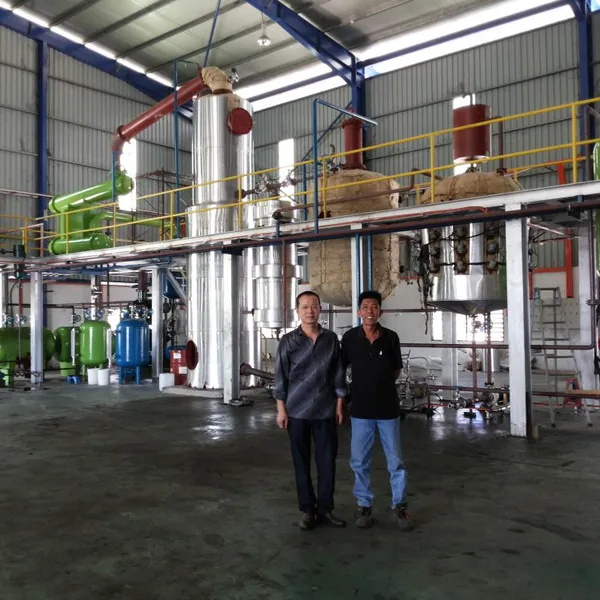 Waste Lube Oil Recovery To Yellow Oil Machine photo-4