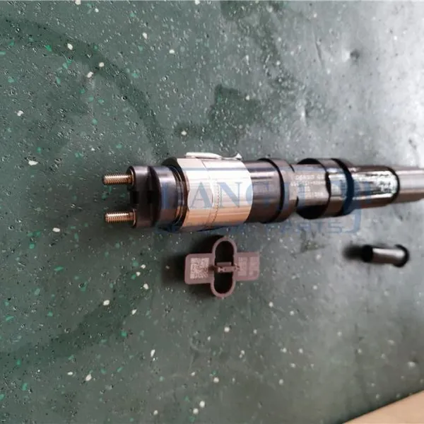 High Quality Fuel Injector Auto Parts D28-001-906+B Bus Injector Spare Parts photo-2