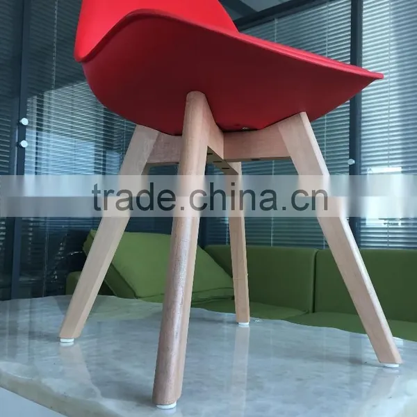 Morden Design PP Plastic Upholstered Dining Chair With Wooden Legs photo-4