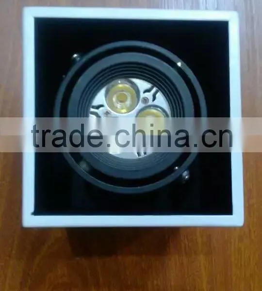 White Mix Black Surface Mounted Lighting Fixture photo-4