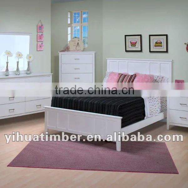 Santa Barbara Panel White Bed