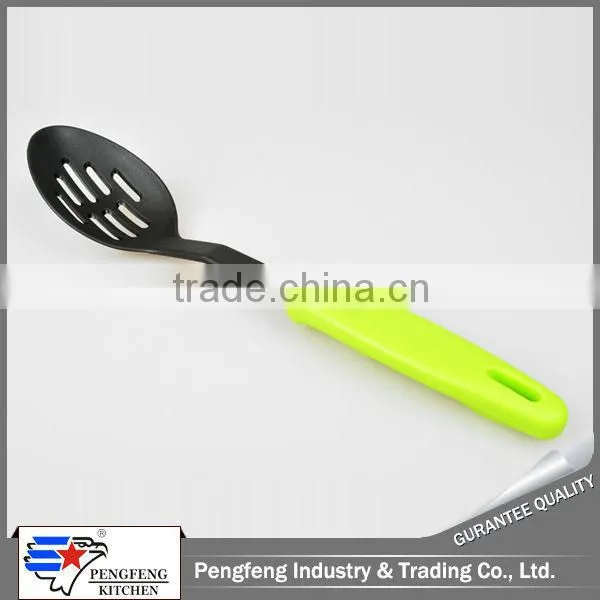 Customized Design Nylon Kitchen Utensil photo-2