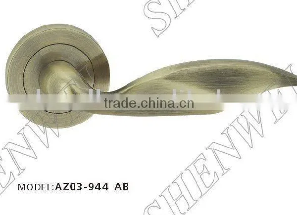 2014 New AZ03-944 AB Zinc Alloy Door Handle on Rose