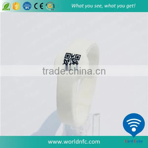 QR Code RFID Silicone Wristband photo-2