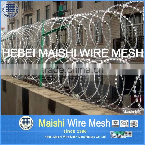 Razor Wire Concertina Wire Topping Security Fence photo-2