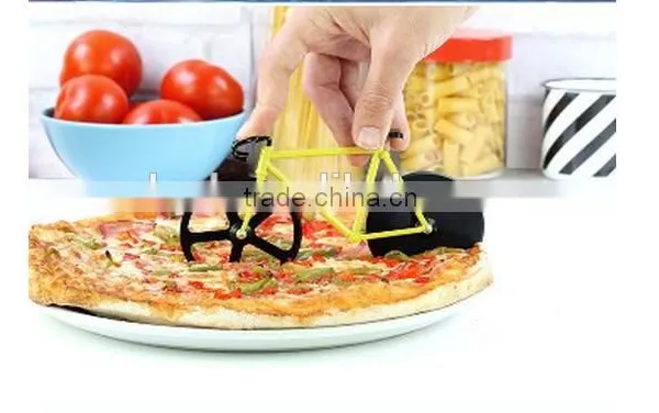 New Creative Bike Pizza Cutter Kitchen Leisure Time Pizza Cutter Stainless Steel Useful Multifunction photo-5