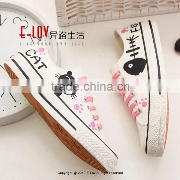 Hot Sales High Quality New Style Custom Fabric Print Shoes photo-4