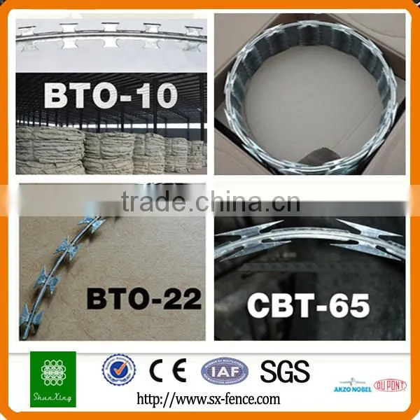 Factory Price Concertina Razor Wire Barb Wires BTO22 BTO28 photo-5