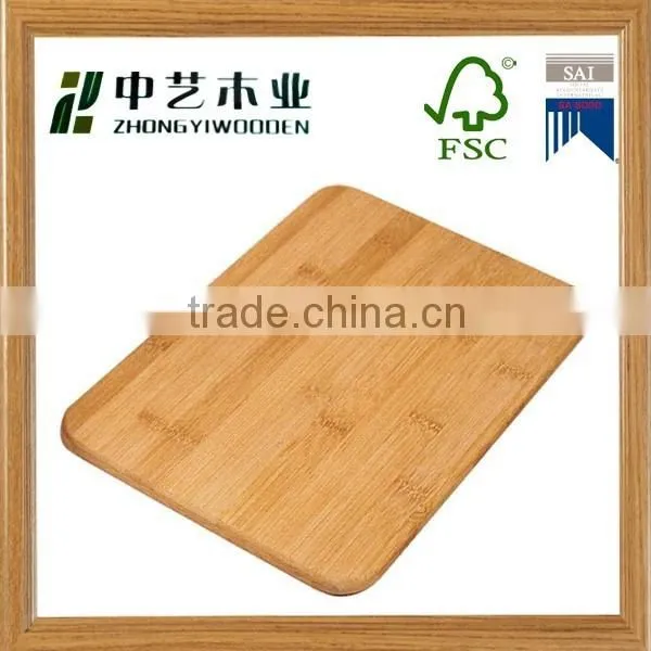 2015 China Factory Suppliers Hot Selling FSC&SA8000 OEM Kitchen Wooden Pizza Cutting Board With Cheese Tool Set photo-3