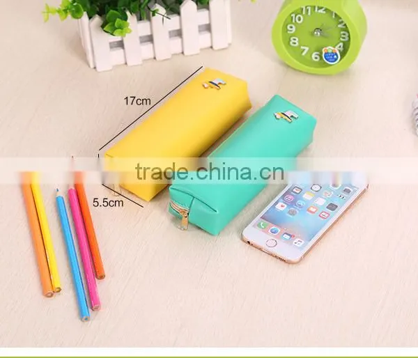 China Wholesale Low Price Custom Printed Pencil Case for Teenagers photo-3