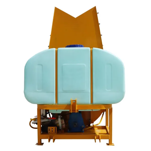 Tractor Mounted Pesticide Sprayer photo-2