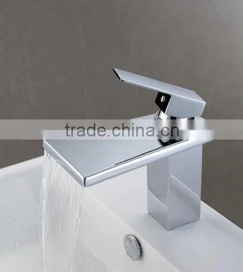 Water-mount Brass High Quality Chrome Basin Faucet photo-3