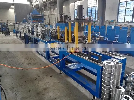 Multi dimension C purlin making machine / Several size C channel roll forming machine