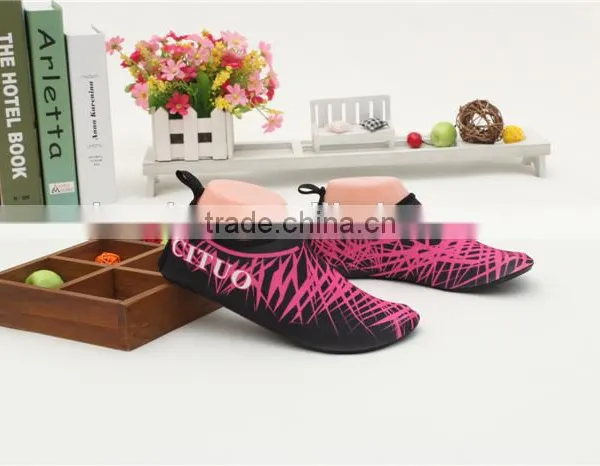 Soft Skin Shoes / Anti-slip Casual Shoes / TPR Sole Ponlede-Roma Closure photo-3