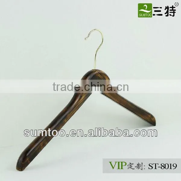 SUMTOO 8019 Brown Mat Finish Wooden Sweater Hangers