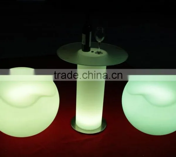 Rental Wholesale Plastic Furniture Led Cocktail Table photo-4