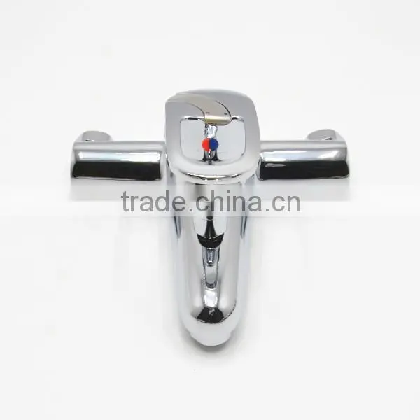 China Factory Professional Single Hollow Handle Bathtub Faucet Mixer photo-2