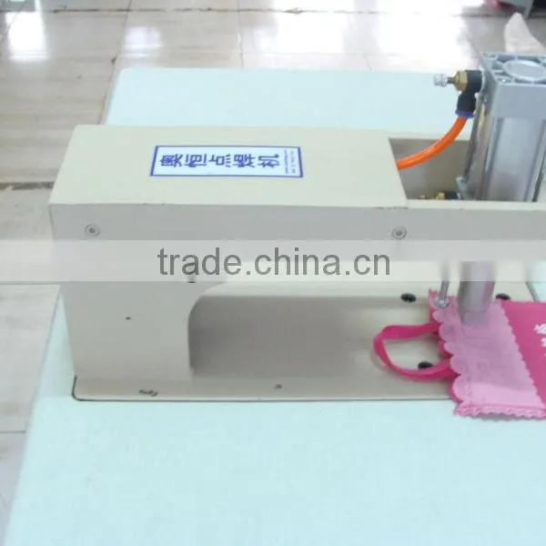 Nonwoven Bag Handle Fixing Machine