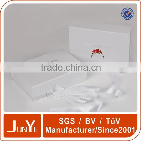 Magnetic Closure Logo Printed Clothing Fold Gift Boxes With Ribbon Quality Choice photo-2