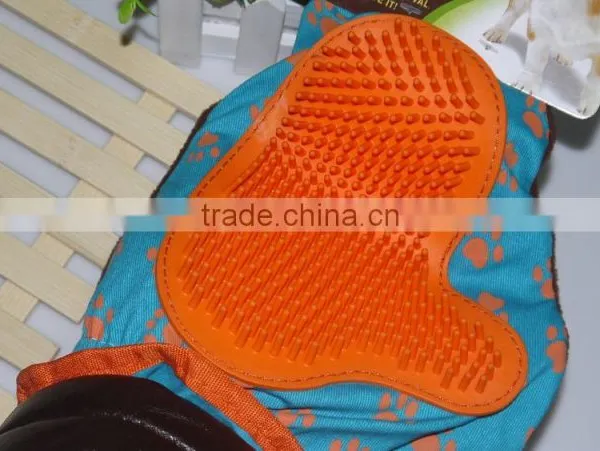 New Hot Pet Supply Massage Gloves for Dog and Cat photo-5