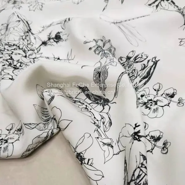 China Wholesale tc 65 35 125gsm Polyester Cotton Fabric for Shirt photo-4